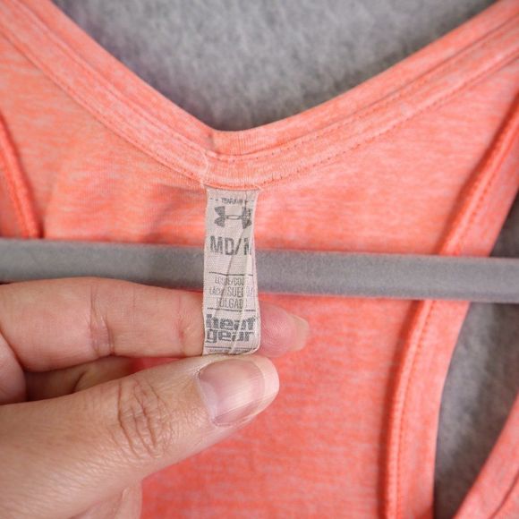 Womens Under Armour Tank Top Medium Pink Peach Heat Gear Loose Fit Athletic - Picture 10 of 12
